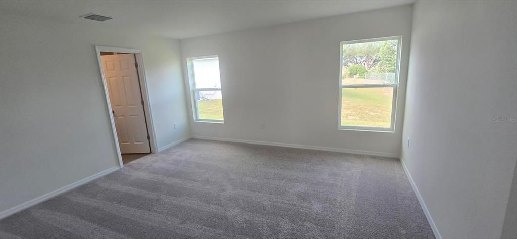 For Sale: $319,990 (4 beds, 2 baths, 1806 Square Feet)