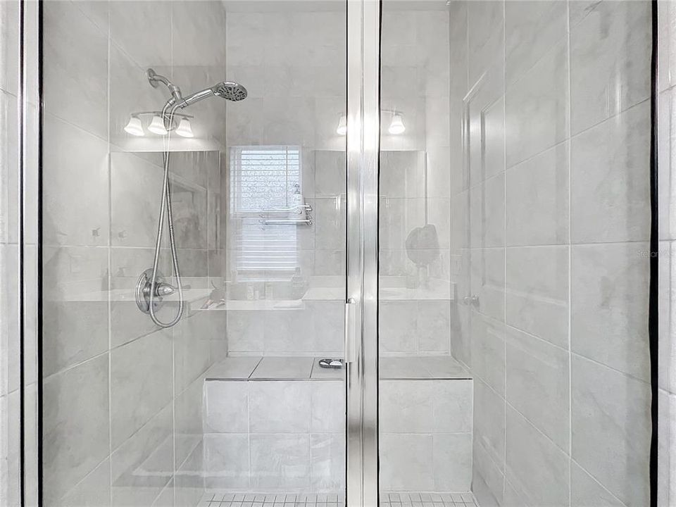 待售: $390,000 (3 贝兹, 2 浴室, 2016 平方英尺)