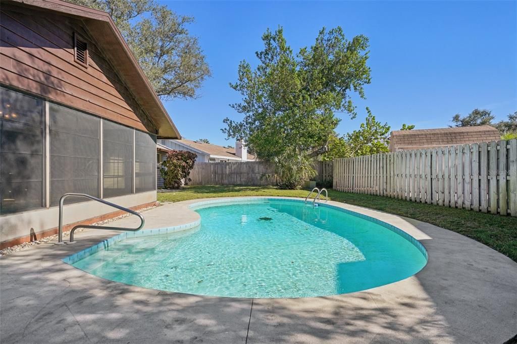 For Sale: $489,900 (3 beds, 2 baths, 1652 Square Feet)