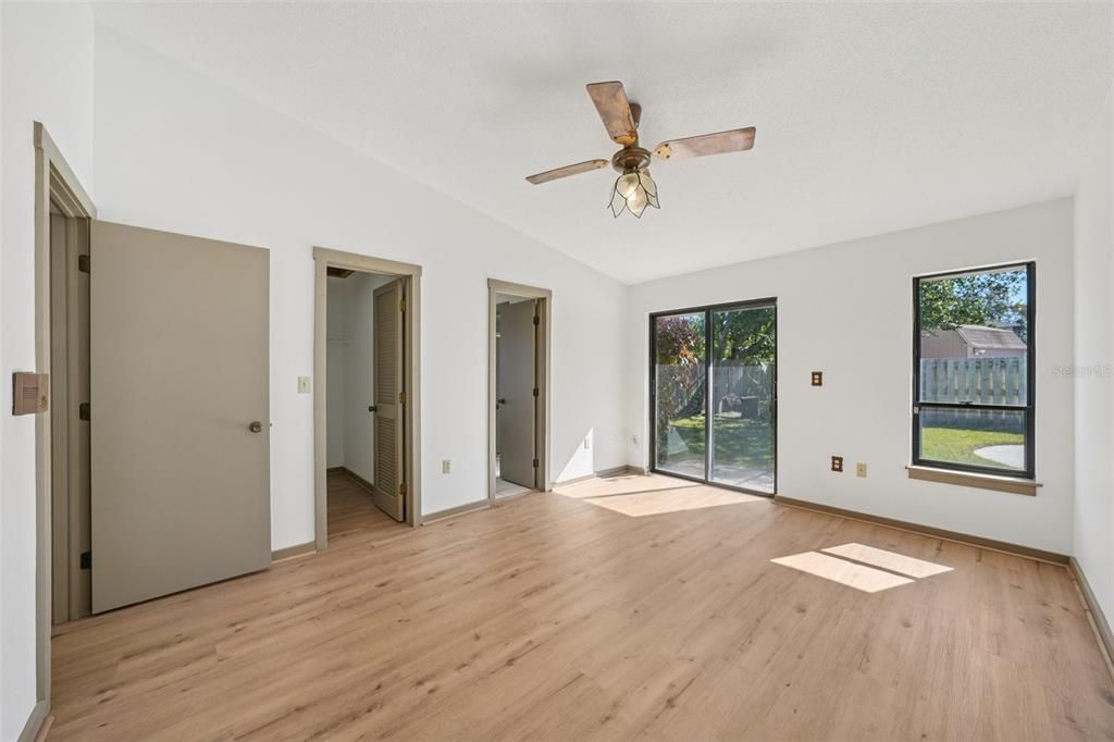 For Sale: $489,900 (3 beds, 2 baths, 1652 Square Feet)