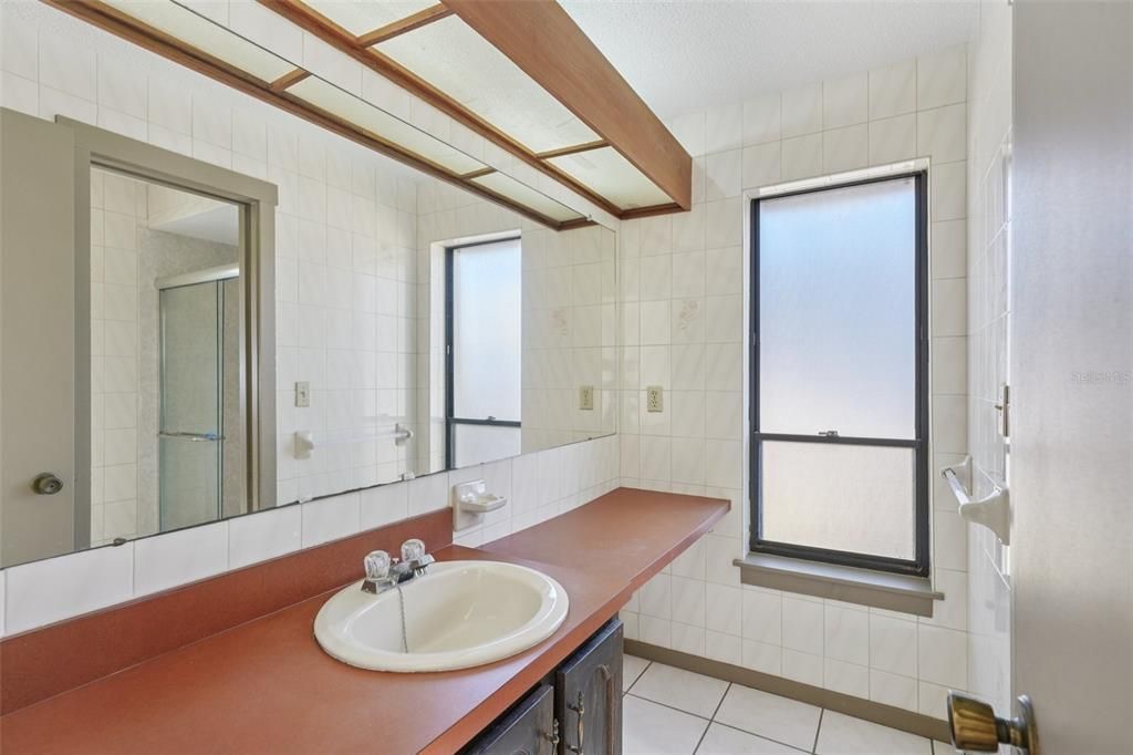 For Sale: $489,900 (3 beds, 2 baths, 1652 Square Feet)