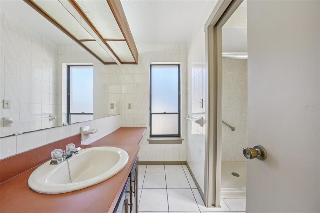 For Sale: $489,900 (3 beds, 2 baths, 1652 Square Feet)