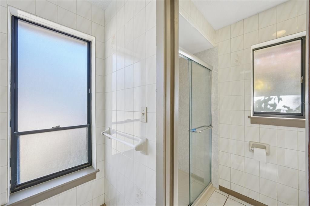 For Sale: $489,900 (3 beds, 2 baths, 1652 Square Feet)