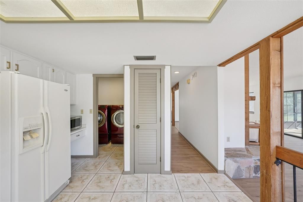 For Sale: $489,900 (3 beds, 2 baths, 1652 Square Feet)