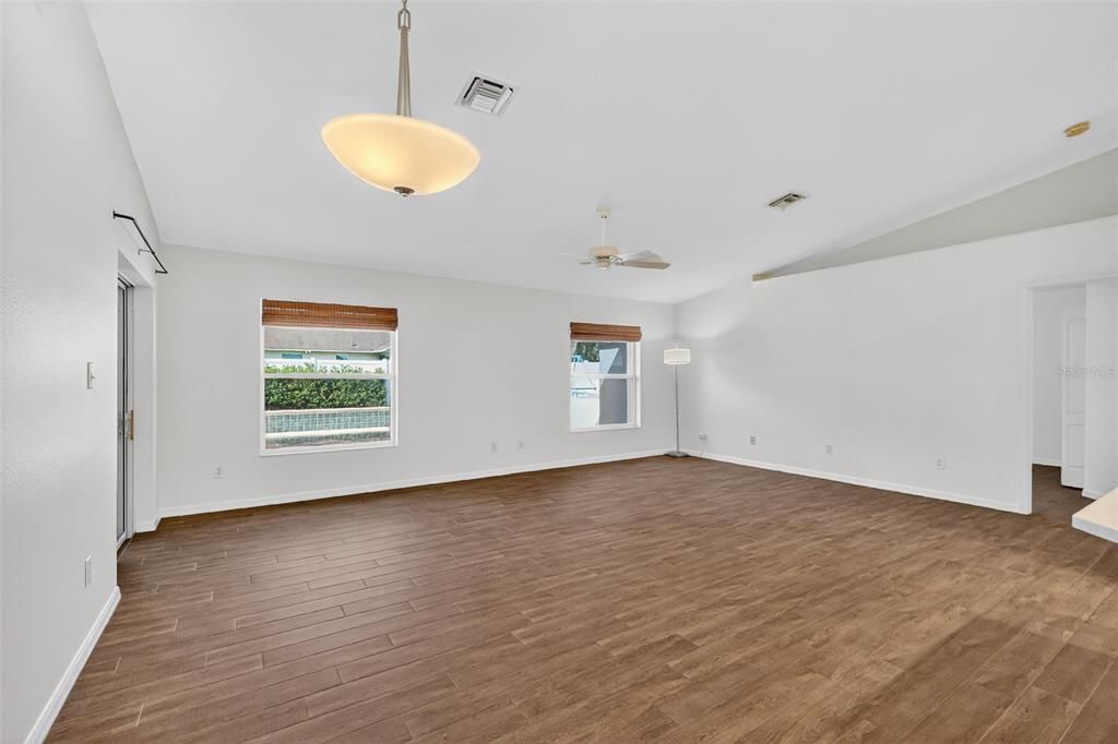 For Sale: $525,000 (4 beds, 3 baths, 2245 Square Feet)