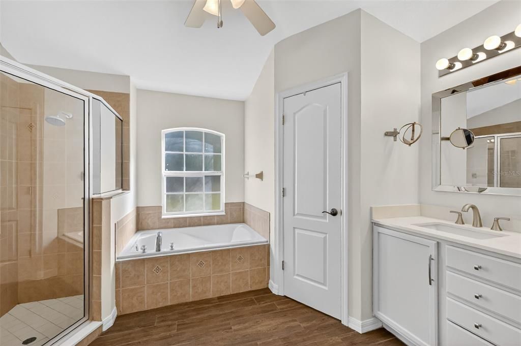 For Sale: $525,000 (4 beds, 3 baths, 2245 Square Feet)