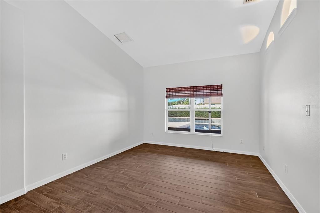 For Sale: $525,000 (4 beds, 3 baths, 2245 Square Feet)