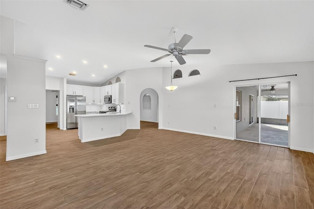 For Sale: $525,000 (4 beds, 3 baths, 2245 Square Feet)