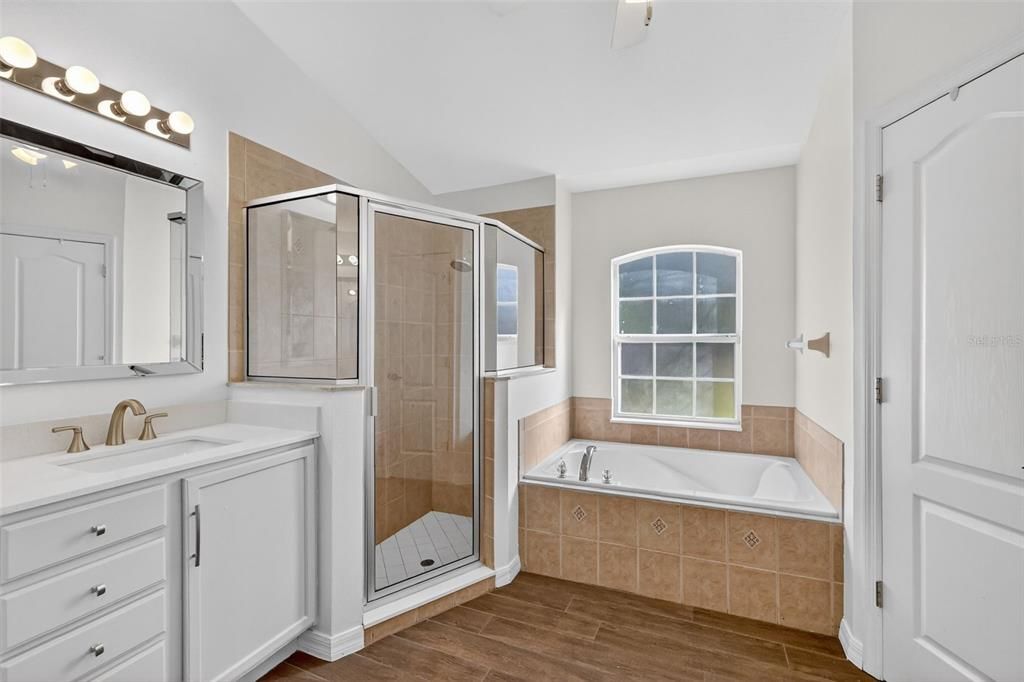 For Sale: $525,000 (4 beds, 3 baths, 2245 Square Feet)