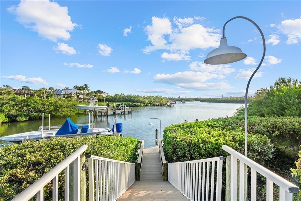 For Sale: $3,200,000 (5 beds, 5 baths, 4261 Square Feet)