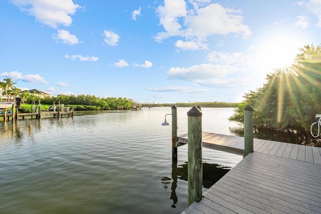 For Sale: $3,200,000 (5 beds, 5 baths, 4261 Square Feet)