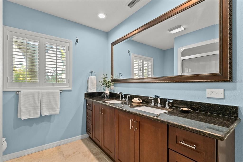 For Sale: $3,200,000 (5 beds, 5 baths, 4261 Square Feet)