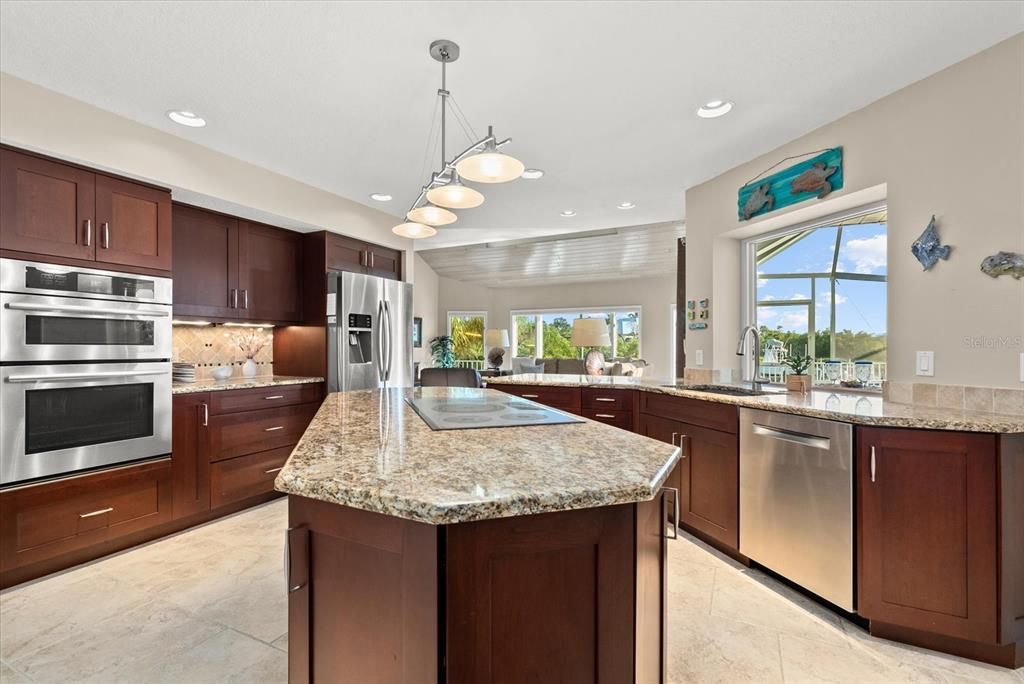 For Sale: $3,200,000 (5 beds, 5 baths, 4261 Square Feet)