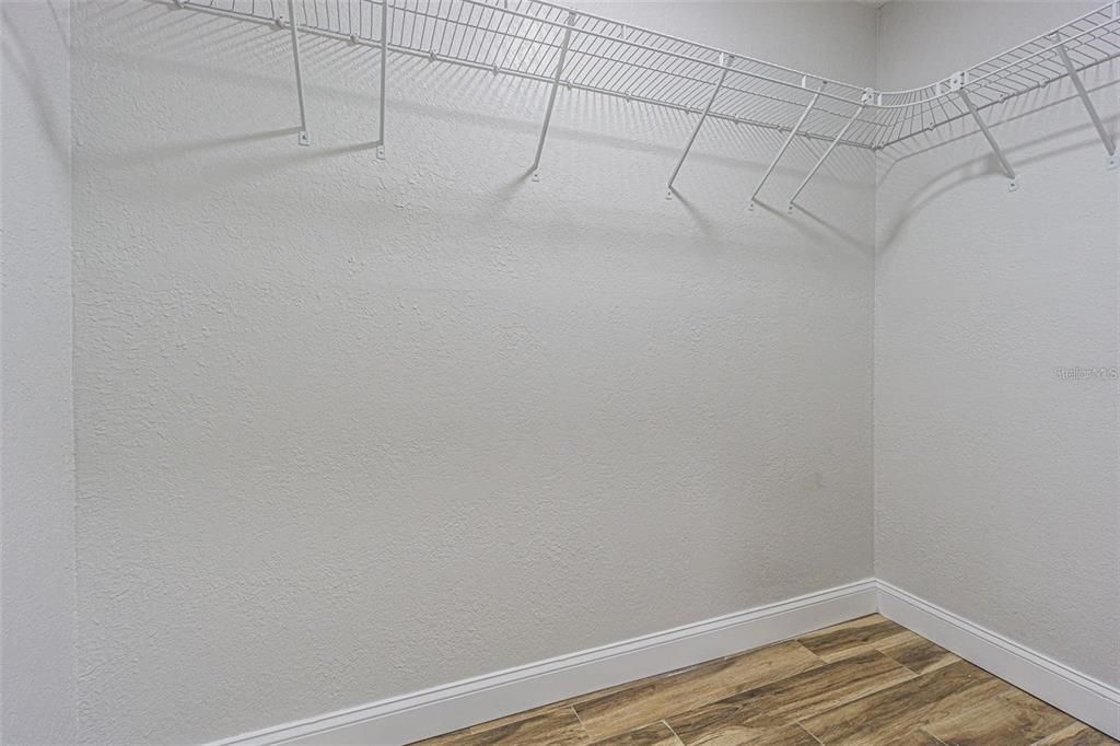 For Sale: $609,000 (3 beds, 3 baths, 1660 Square Feet)