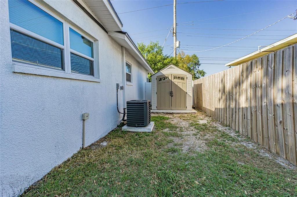 For Sale: $609,000 (3 beds, 3 baths, 1660 Square Feet)