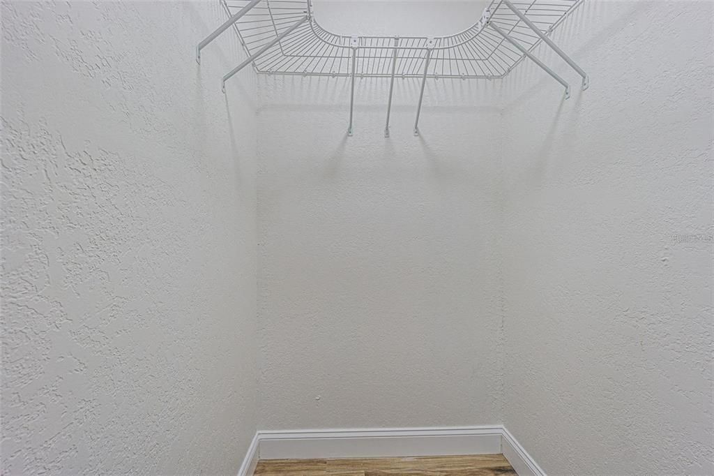 For Sale: $609,000 (3 beds, 3 baths, 1660 Square Feet)