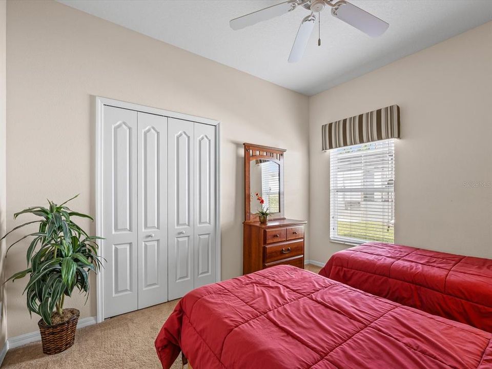 En Venta: $449,000 (4 camas, 3 baños, 1839 Pies cuadrados)