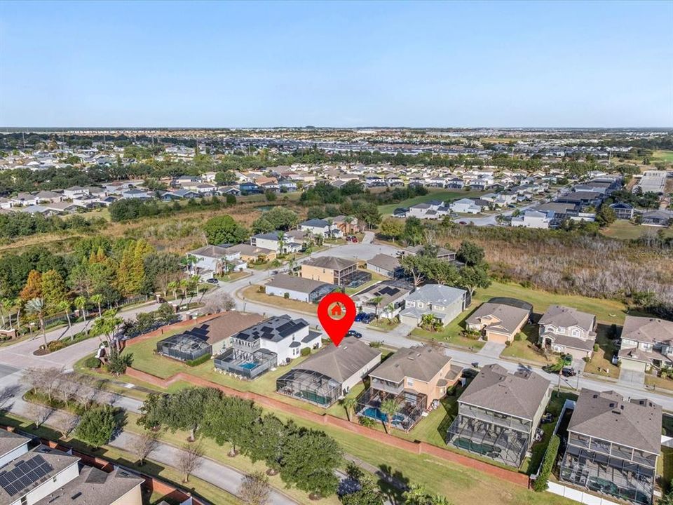 En Venta: $449,000 (4 camas, 3 baños, 1839 Pies cuadrados)