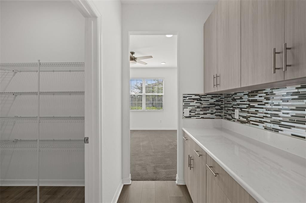 En Renta: $3,495 (5 camas, 3 baños, 3531 Pies cuadrados)