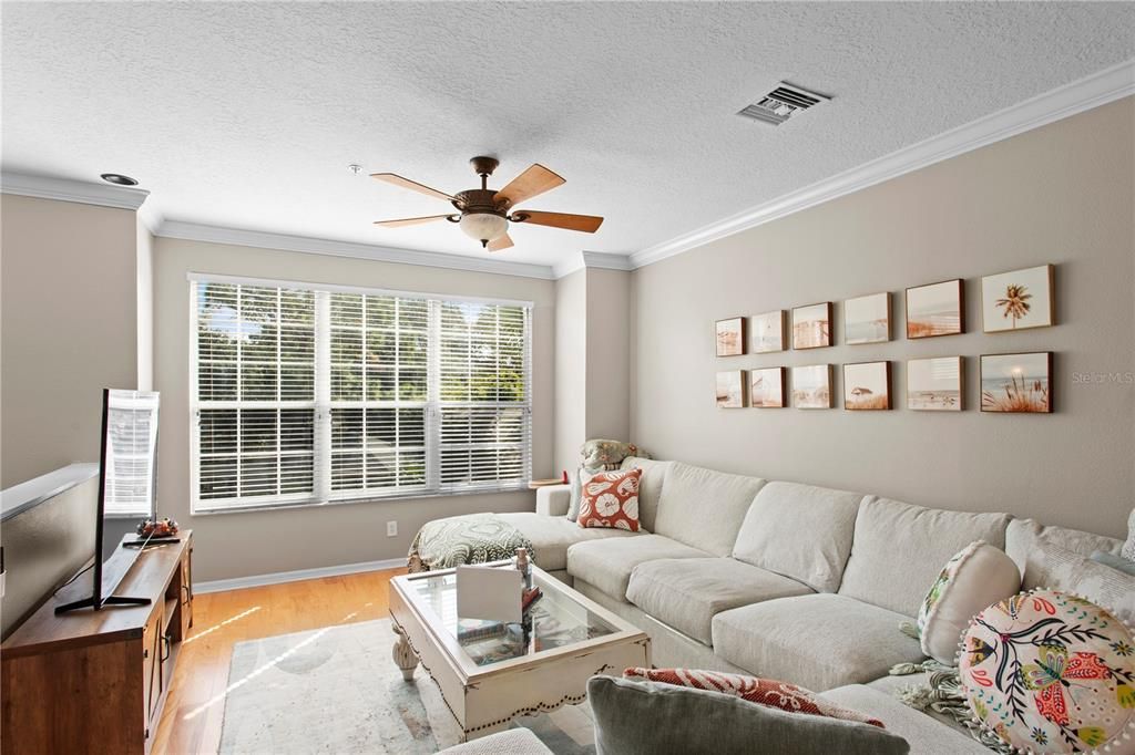 В аренду: $3,400 (3 спален, 2 ванн, 1926 Квадратных фут)