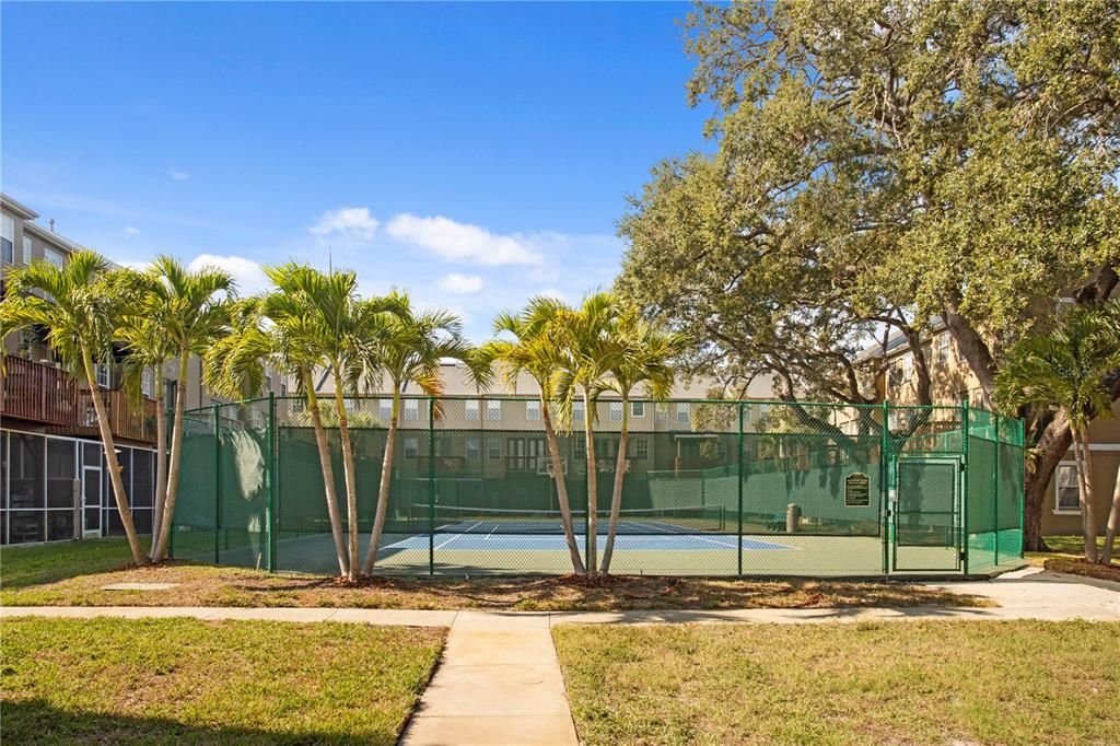 В аренду: $3,400 (3 спален, 2 ванн, 1926 Квадратных фут)