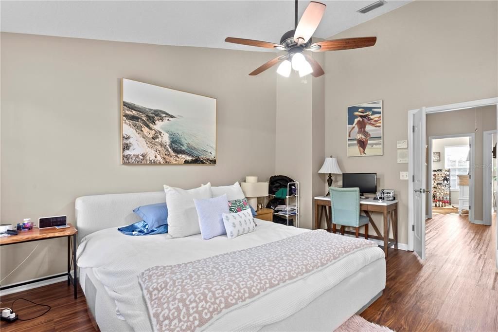 В аренду: $3,400 (3 спален, 2 ванн, 1926 Квадратных фут)