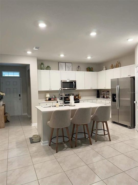 待售: $257,000 (3 贝兹, 2 浴室, 1722 平方英尺)