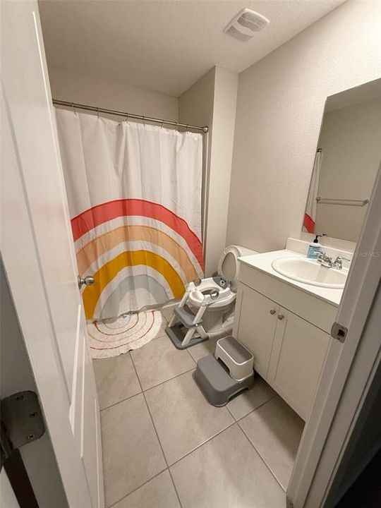 待售: $257,000 (3 贝兹, 2 浴室, 1722 平方英尺)