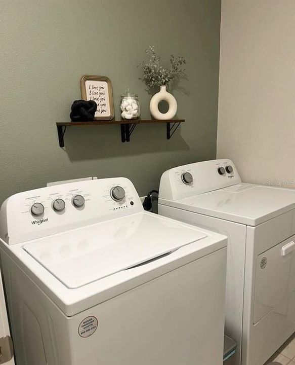 待售: $257,000 (3 贝兹, 2 浴室, 1722 平方英尺)