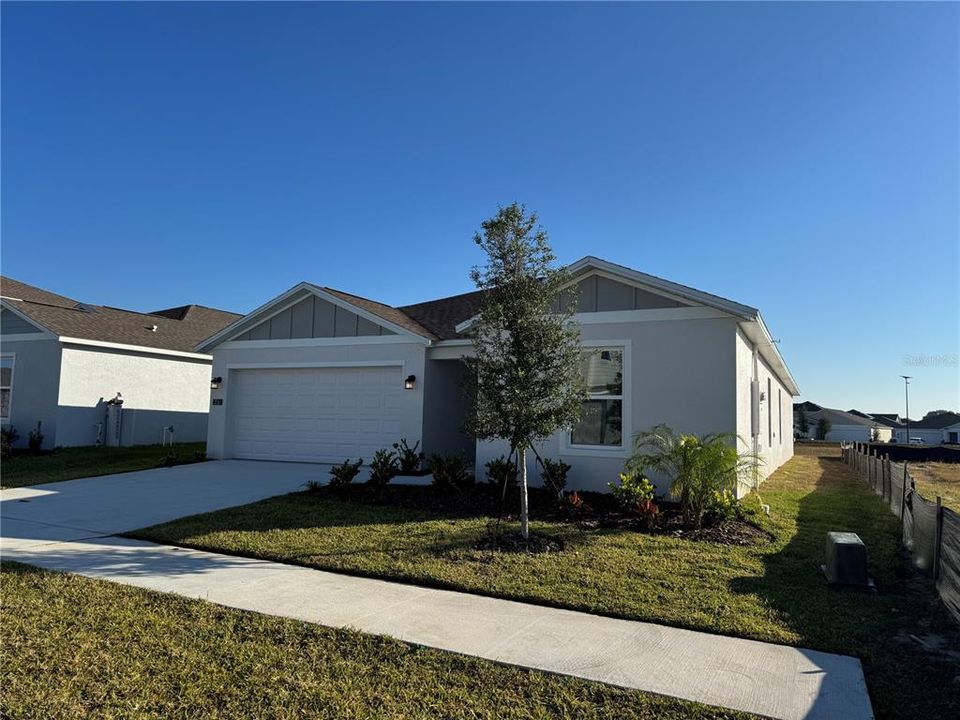 出租: $2,495 (4 贝兹, 3 浴室, 2174 平方英尺)