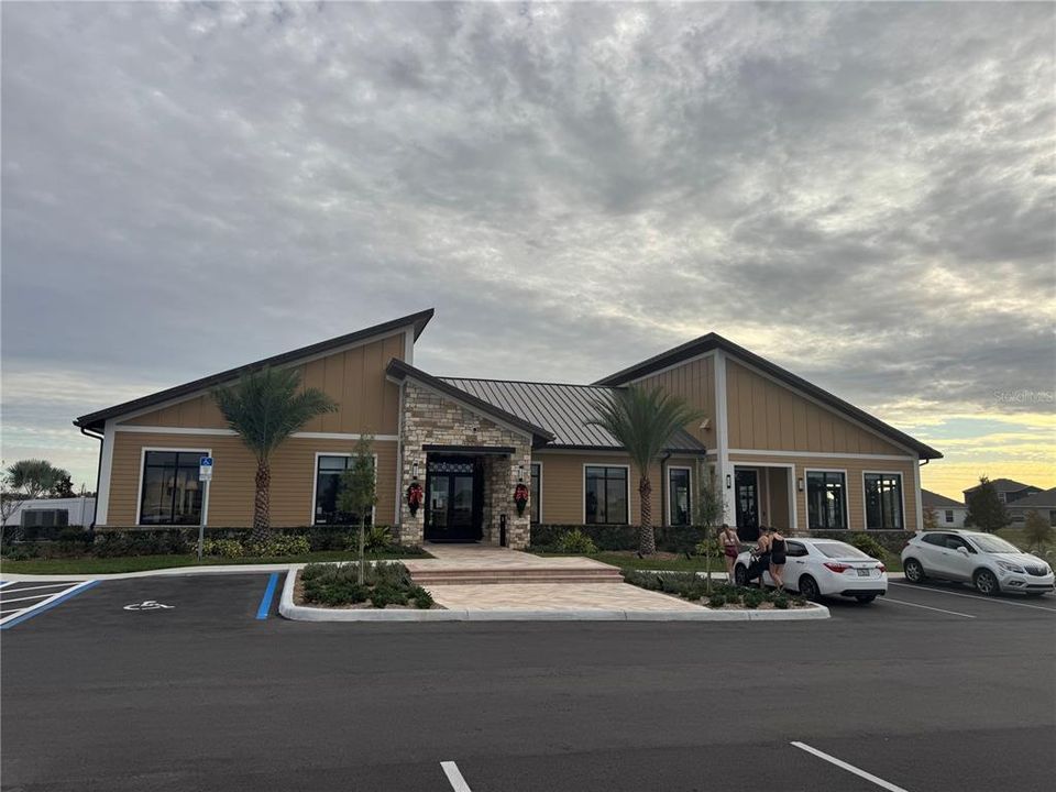 En Renta: $2,495 (4 camas, 3 baños, 2174 Pies cuadrados)