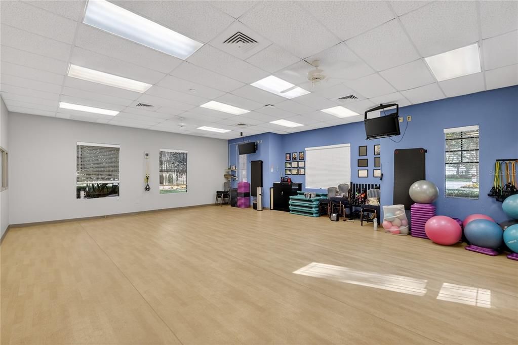 待售: $582,500 (2 贝兹, 2 浴室, 1761 平方英尺)