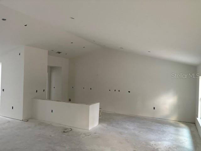 待售: $441,850 (4 贝兹, 2 浴室, 2557 平方英尺)