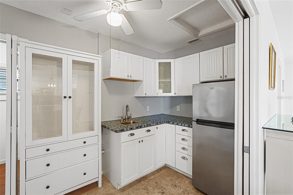 En Venta: $650,000 (3 camas, 2 baños, 1663 Pies cuadrados)