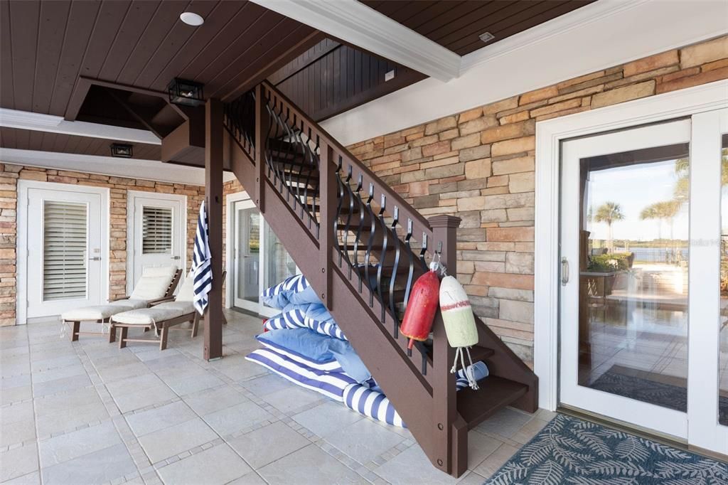 For Sale: $2,199,000 (6 beds, 5 baths, 4821 Square Feet)