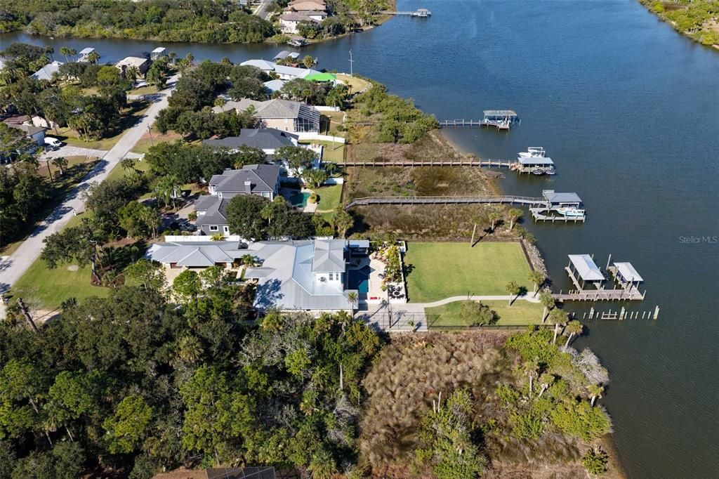 For Sale: $2,199,000 (6 beds, 5 baths, 4821 Square Feet)