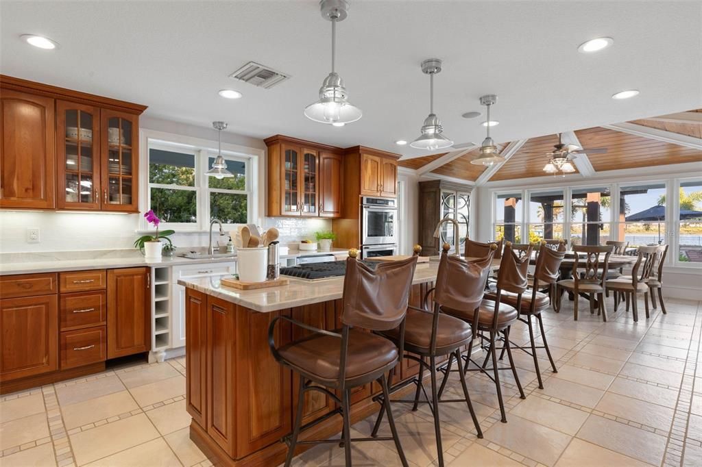 For Sale: $2,199,000 (6 beds, 5 baths, 4821 Square Feet)