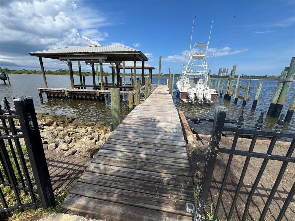 For Sale: $2,199,000 (6 beds, 5 baths, 4821 Square Feet)