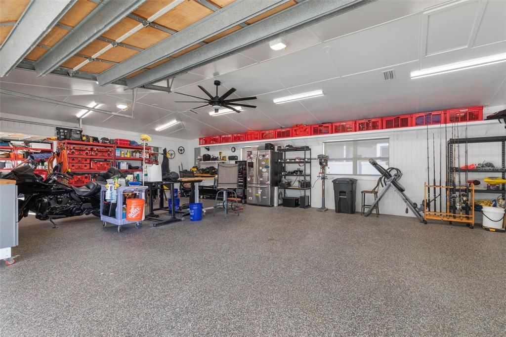 For Sale: $2,199,000 (6 beds, 5 baths, 4821 Square Feet)