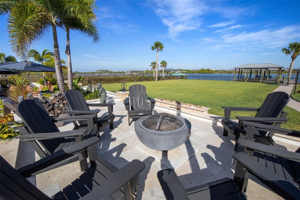 For Sale: $2,199,000 (6 beds, 5 baths, 4821 Square Feet)