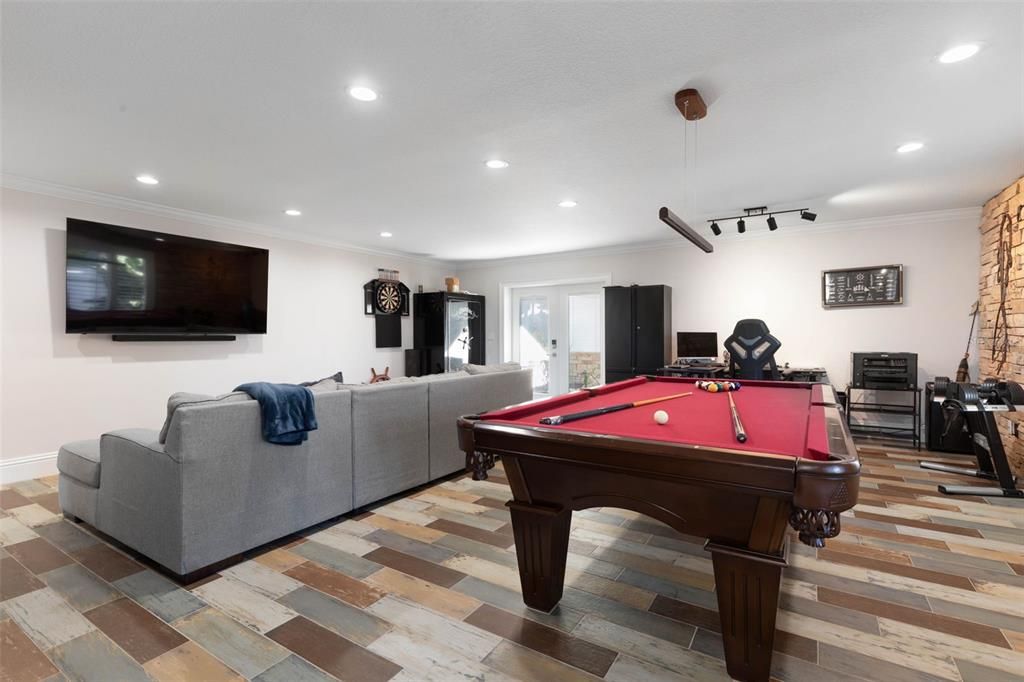 For Sale: $2,199,000 (6 beds, 5 baths, 4821 Square Feet)