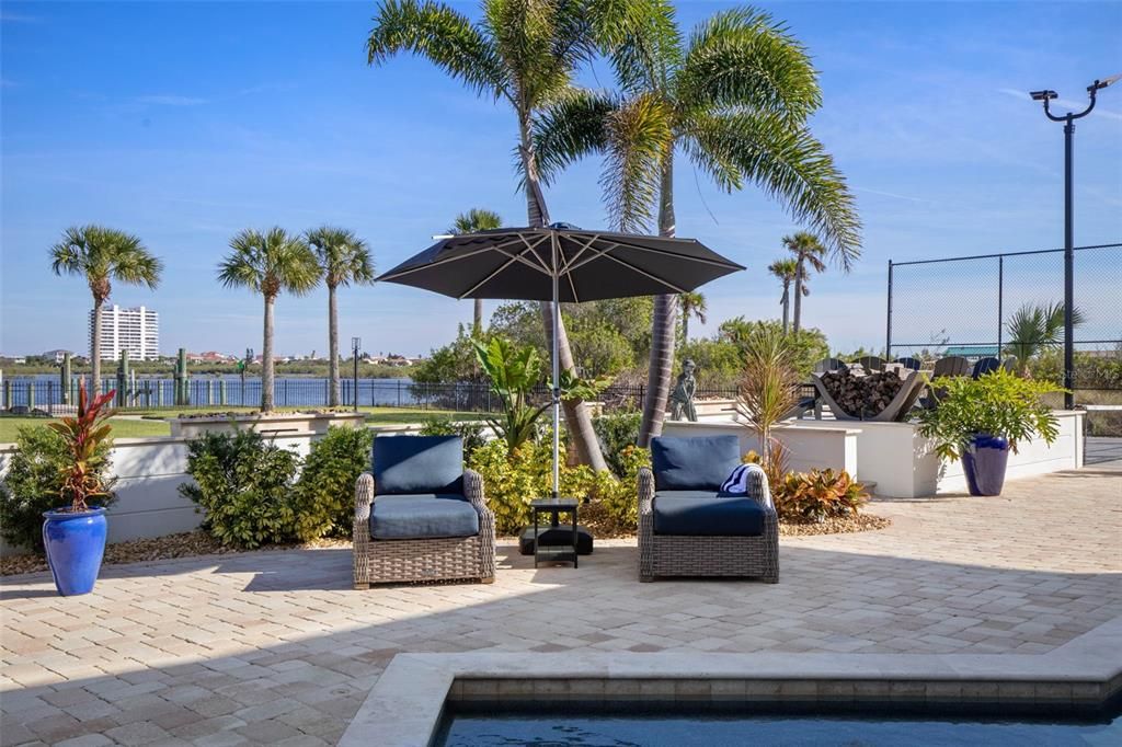 For Sale: $2,199,000 (6 beds, 5 baths, 4821 Square Feet)