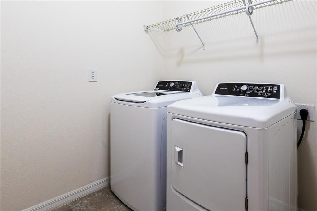 出租: $2,550 (4 贝兹, 2 浴室, 2038 平方英尺)