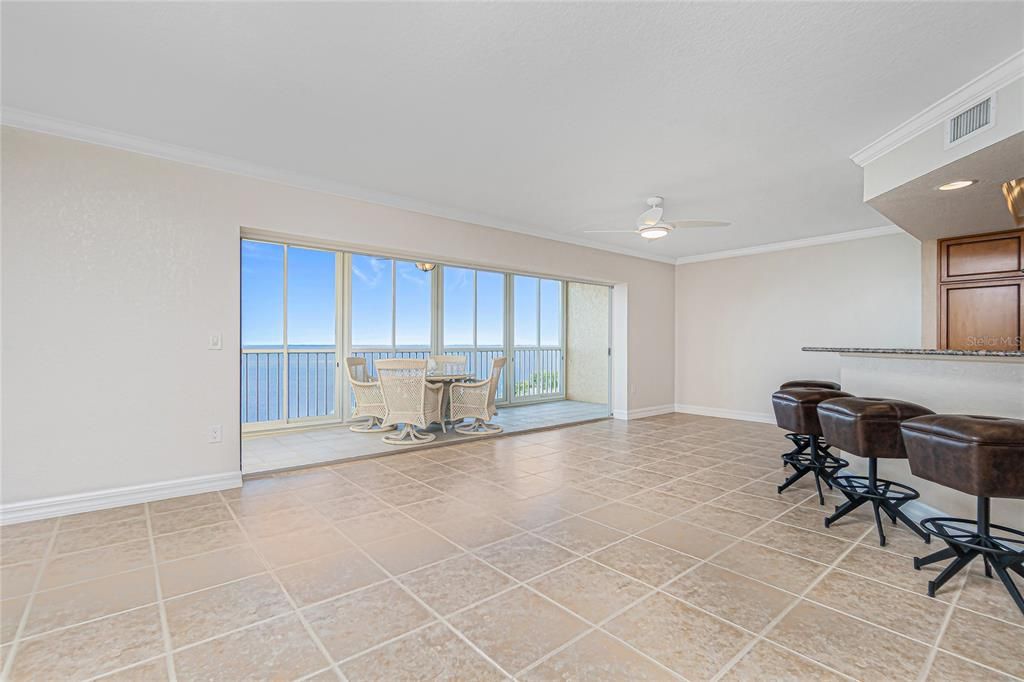 待售: $345,000 (3 贝兹, 2 浴室, 1592 平方英尺)