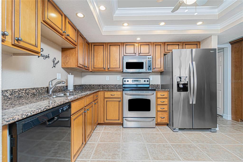 待售: $345,000 (3 贝兹, 2 浴室, 1592 平方英尺)