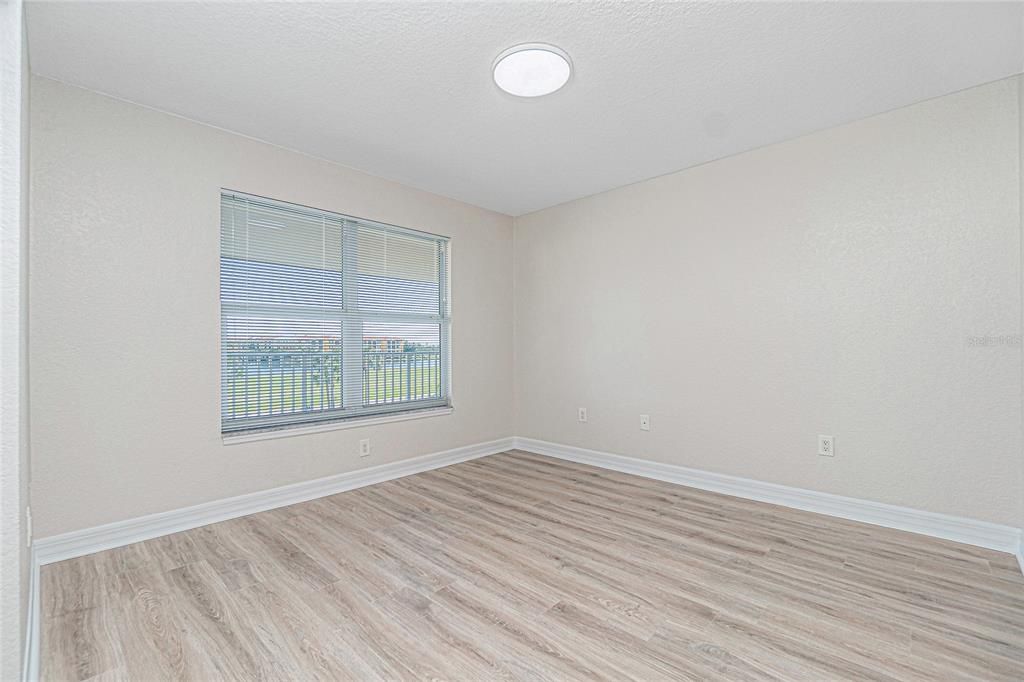 待售: $345,000 (3 贝兹, 2 浴室, 1592 平方英尺)