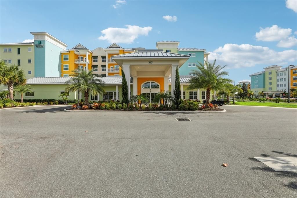 For Sale: $395,000 (1 beds, 1 baths, 870 Square Feet)