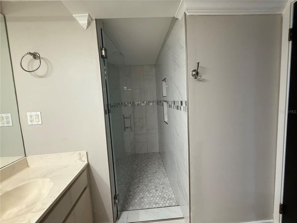 出租: $3,500 (2 贝兹, 2 浴室, 1320 平方英尺)