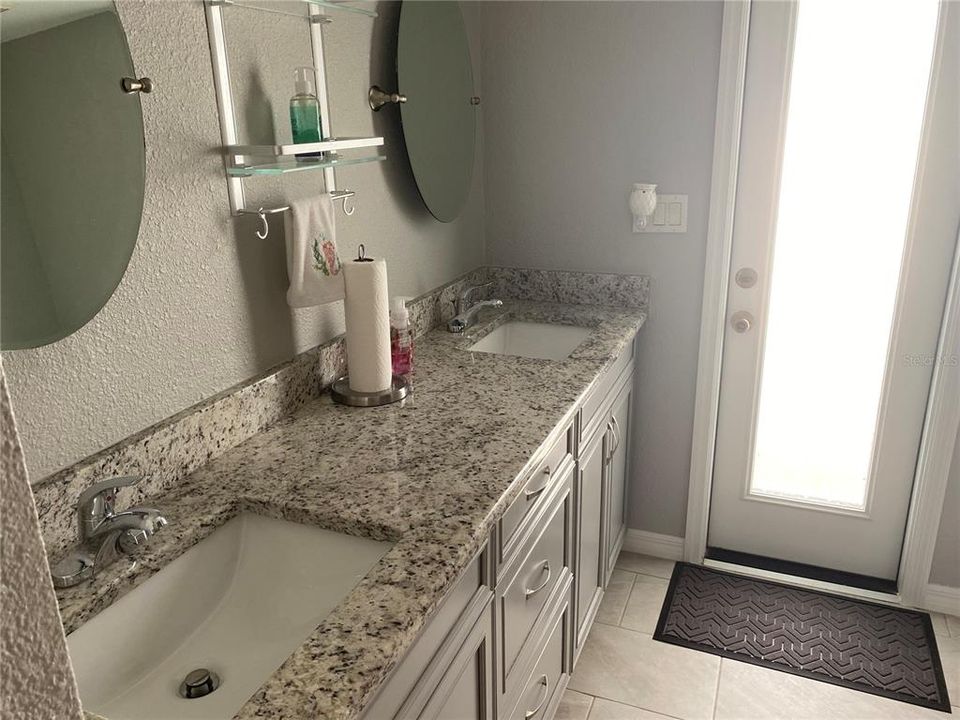 For Sale: $739,000 (4 beds, 3 baths, 2564 Square Feet)