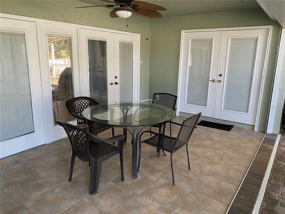 For Sale: $739,000 (4 beds, 3 baths, 2564 Square Feet)